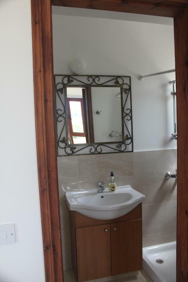 Martika Luxury Villa Agia Marina  Exterior photo